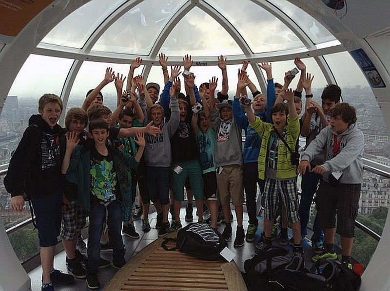 2013-06-30 Englandfahrt 7d u 7f 04 web LondonEye boys