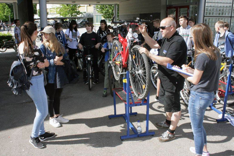 2016-06 Verkehrssicherheitstag 09 web